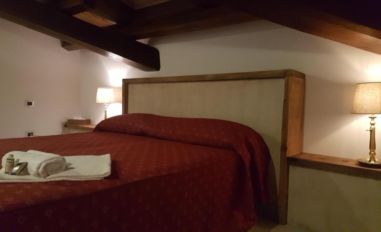 Amaranto99 Bed and Breakfast LʼAquila Exteriör bild
